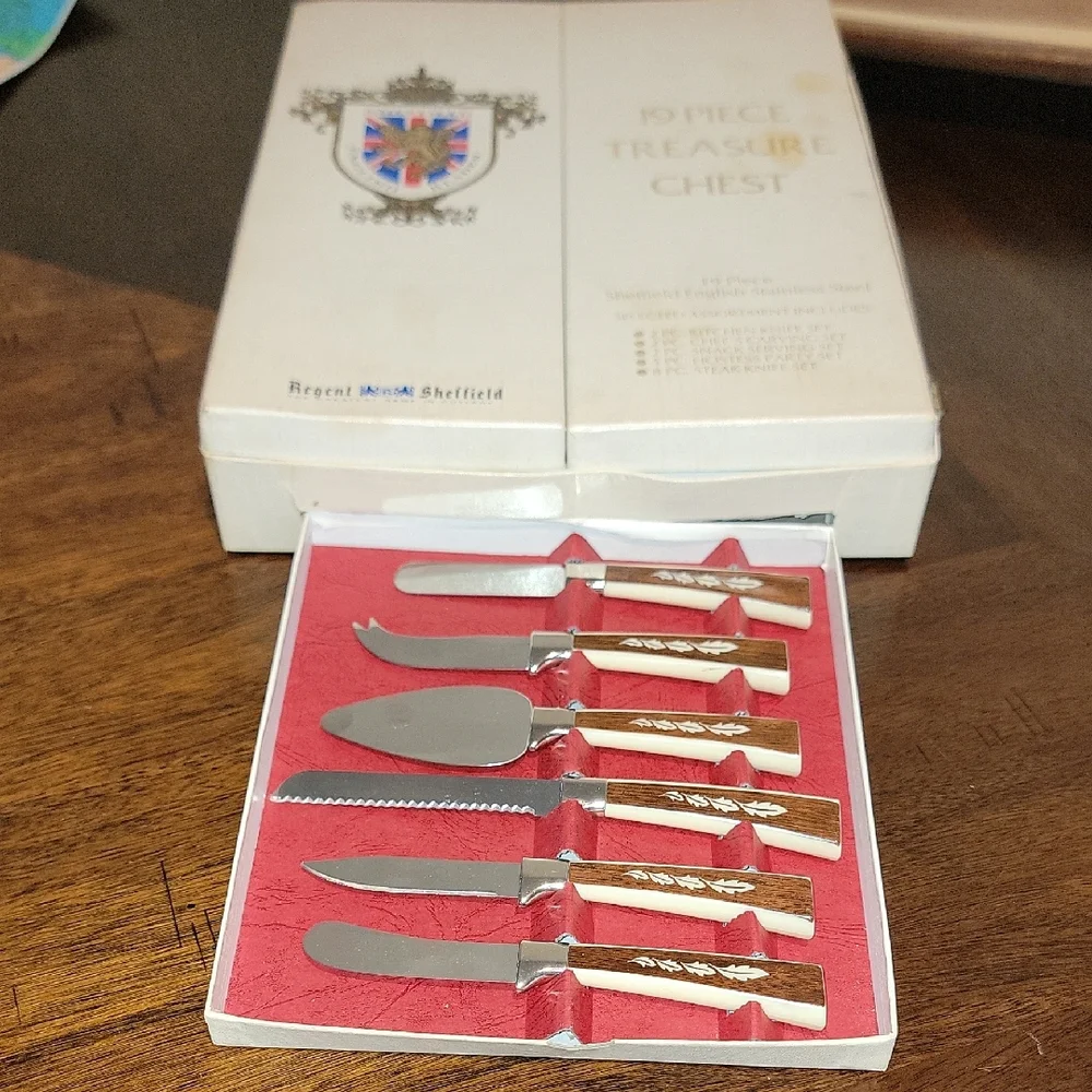 Regent Sheffield 19-Piece Stainless Steel Cutlery Set - Cream